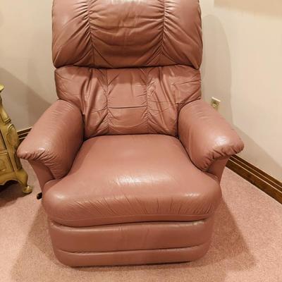 LEATHER LA-Z-BOY RECLINER