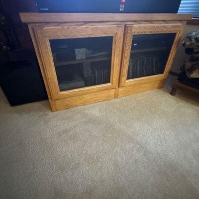 Entertainment cabinet