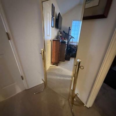 Floor mirror