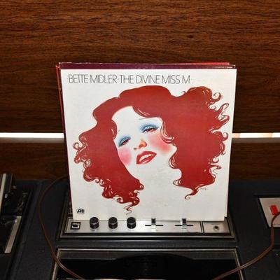 025 some highlights darien estate sale