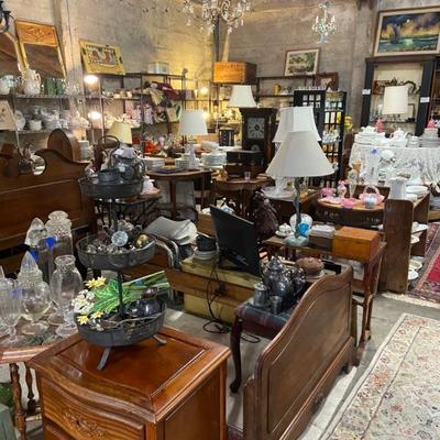 Estate sale photo