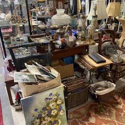 Estate sale photo