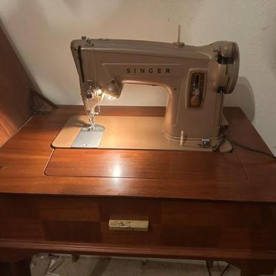 Singer Sewing Machine and Table set
