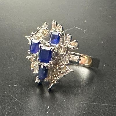 Sapphire and diamond ring on 14k gold setting, included appraisal certificate