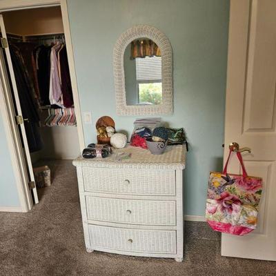 Vintage, great condition king wicker bedroom set