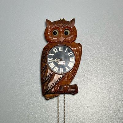 CARVED OWL WALL CLOCK |

