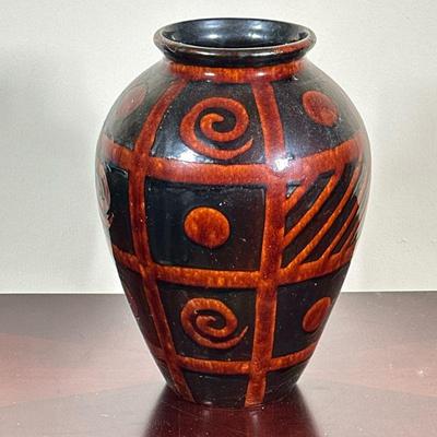 LARGE CERAMIC VASE | Large glazed ceramic vase. - h. 13 x dia. 9 in

