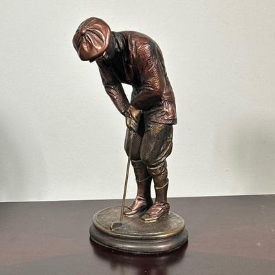 AUSTIN SCULPTURES HAMPTON GREEN GOLFER | "Hampton Green" Small bronzed statue of a golfer. - h. 11.5 x w. 4.5 x l. 5.5 in

