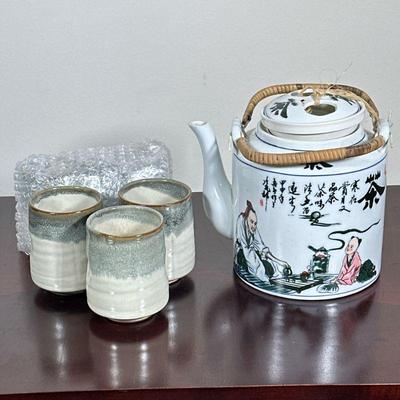 (6pc) TEAPOT & CUPS | Including: Chinese teapot with ceramic tea filter and 5 glazed ceramic cups. - h. 8 x dia. 5 in

