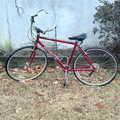 DIAMONDBACK LAKESIDE BICYCLE | Diamondback Lakeside 7005 21-speed bicycle with 19 in. frame.

