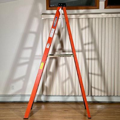 WERNER 8FT LADDER | Werner 8ft A-frame aluminum & fiberglass ladder.

