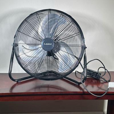 LASKO Room FAN | Lasko 20” circular room fan. - h. 22 x d. 10 x dia. 22 in

