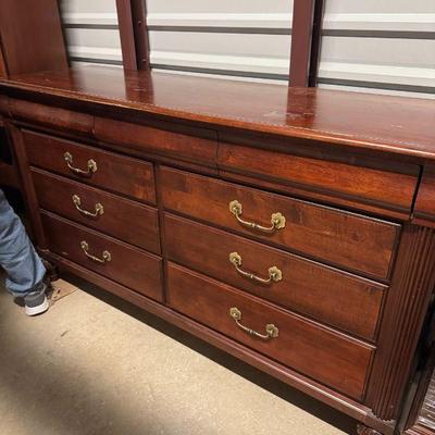 $375 - Ethan Allen Dresser