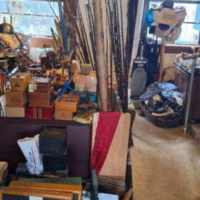 Estate sale photo