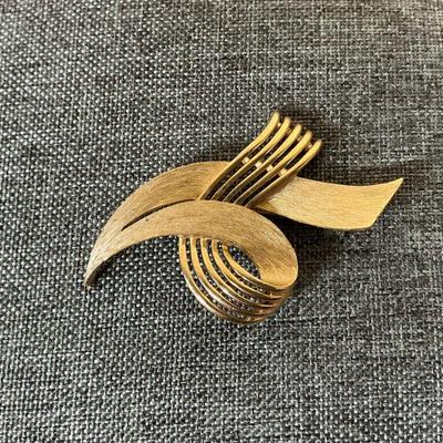 trifari Brooch