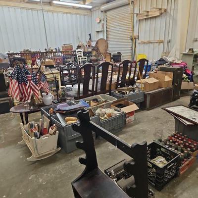 Estate sale photo