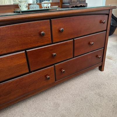 Bassett bedroom furniture 