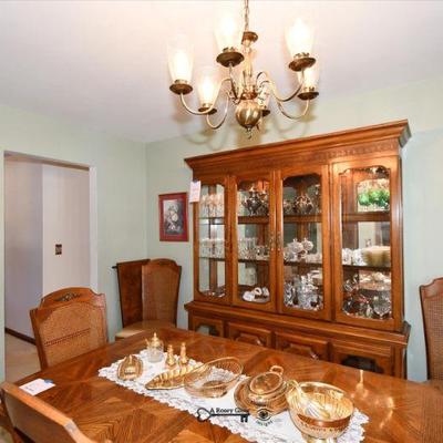 054 dining room