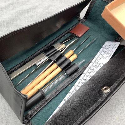 1949 dissecting kit with original box
