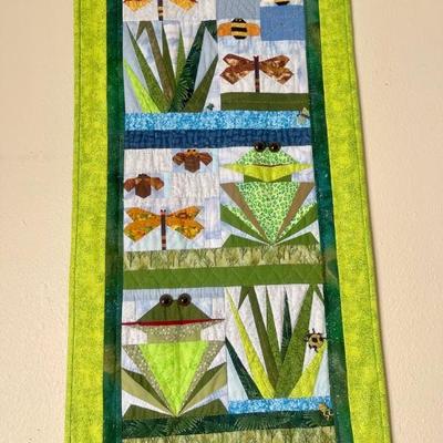 Quilted frogs 