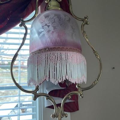 Hanging lamp - works 