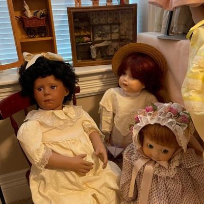Dolls 