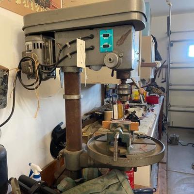 Drill press 