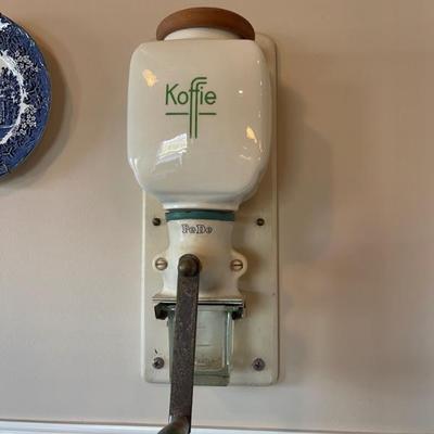Coffee grinder 
