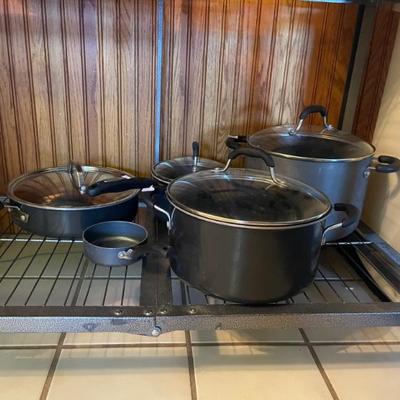 Sale Photo Thumbnail #91: Pots and pans 