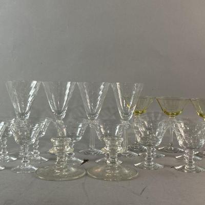 Lot 290 | Clear Fostoria Pavillon Glasses & More
