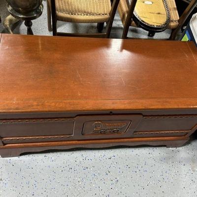 Lot 217 | Large Vintage Wooden Roos Chest
