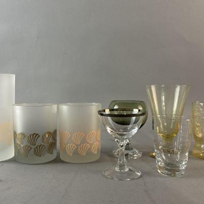 Lot 304 | Fostoria Frosted Seashell Cups & More
