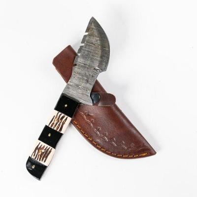 Lot 103n | Handmade Damascus Steel Knife
