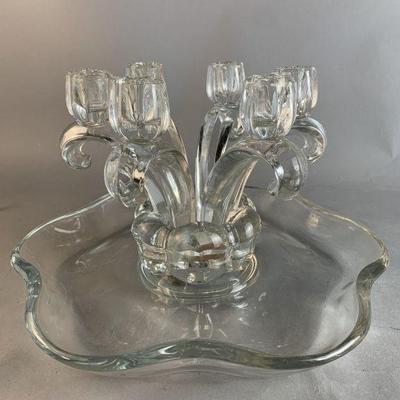 Lot 281 | Vintage Fostoria Garden Centerpiece Glass Epergne
