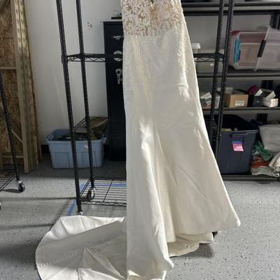 Lot 153 | Serenity Wedding Dress Size 10
