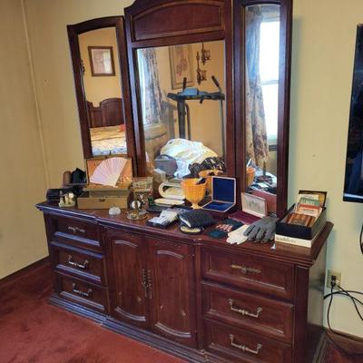 Nice wooden dresser