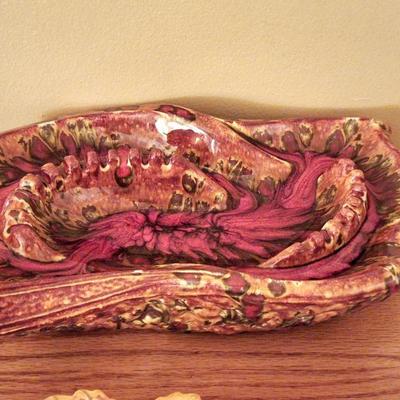Mid-cent ash tray
