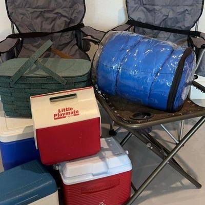 Camping Variety
Sleeping bag 32 x 76 in,
Ice chest range from 10 x 9 x 8 in. to 19 x 13 x 11 in.