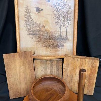 Genuine teak wood salad server with 4 bowls 10 x 4 in. and 6 x 3 in.
Lazy Susan with paper towel dowel 15 x 15 in.
3--but her blocks 7 x...