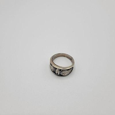 Lot 147
Men's Sterling Eagle Ring Hallmark: OTT Sz 10 Weight: 7.81   Estimated Melt Value: $ 6.49 as of (01/07/2025) Buyer is...