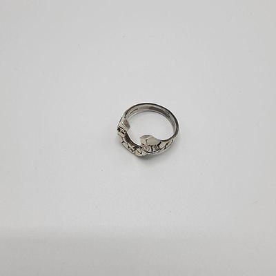 Lot 141 
Sterling Silver Horseshoe Ring Hallmark Sterling Sz 10 Weight: 5.8  grams Buyer is responsible to pay for Shipping and Ins (See...