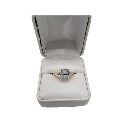 Lot 68
14k Aquamarine Ring Hallmark: 14k / MAC Sz 8.5 Weight: 4.04 includes stone Estimated Melt Value: $198.77  as of (12/22/2024) Buyer...