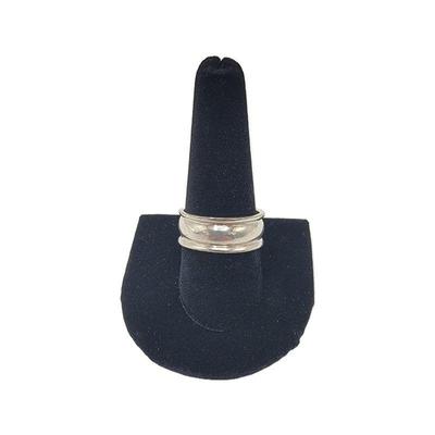 Lot 46 
925 Sterling Wide Band Ring
Hallmarks IBC & Metals
Sz: 10.5
Weight: 6.93 grams  
Estimated Melt Value: $ 5.76  as of (...