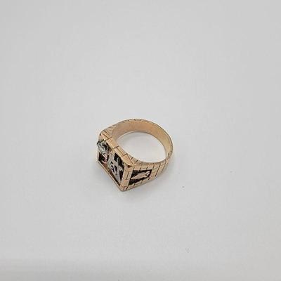 10k Diamond Vintage Master Masons Ring Men's Sz 13 Hallmark: 10k / CRP Weight: 16.58 Grams Estimated Melt Value: $585.37 as of...