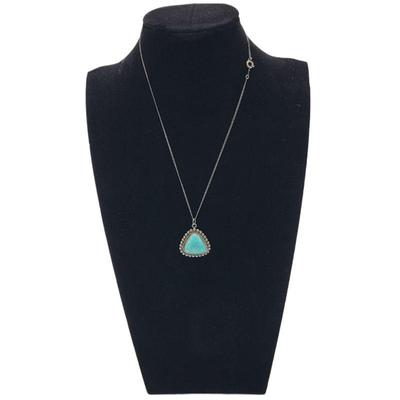 Rounded Triangle Sterling Silver Turquoise Pendant Necklace
Hallmark: Lady Belle
Pendant: L 2.6cm  W 2.3cm
Weight: Grams 4.85 
Estimated...