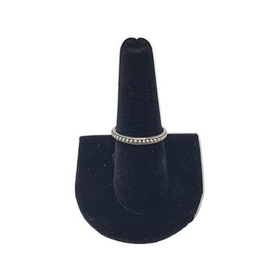 Sterling Textured Accent Ring
Hallmark 925 / "Copyright"  
Sz 8.5
Condition: Good
Weight: 2.05 grams 
Estimated Melt Value: $...