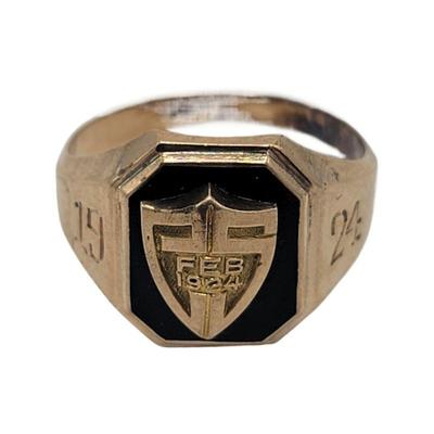 Lot 203
10k Class Ring Sz 6 arrow hallmark Weight: 5.88 grams (including stone)  Estimated Melt Value: $207.93  as of (01/08/2025)...
