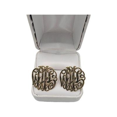 Lot 171
14k Clip Earrings L: 2.5 cm W: 2.5 cm Weight 8.65 grams Estimated Melt Value: $430.82 as of (1/2/25) Buyer is responsible to pay...