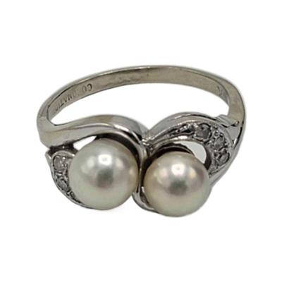 Lot 62
14k White Gold Pearl RIng / Accent Setting Hallmark: 14k/Coronation Sz 7 Weight  3.62 Grams Estimated Melt Value: $178.11  as of...