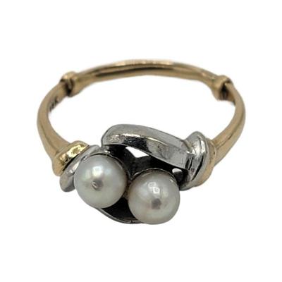 Lot 186 14k Pearl Ring Sz 7 Weight 3.48 grams w/ pearls Estimated Melt Value: $173.61 as of (1/2/25) (including stones) Buyer is...
